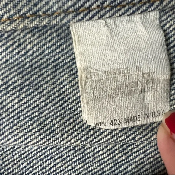 Super Vintage Hand Painted Levi Denim Vest - Picture 7 of 8